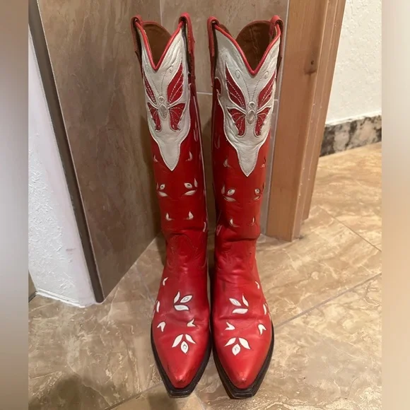 RED AND WHITE COWBOY COWGIRL BOOTS- RANCH ROAD SCARLETT BUTTERFLY - Picture 3 of 6